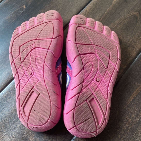 Dreamworks Trolls Water Shoes 9T - Picture 3 of 4